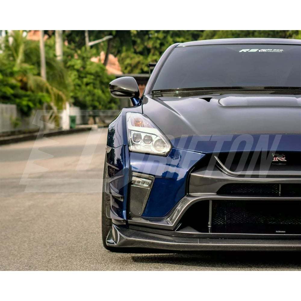 Varis MY19 Style Glass Fiber Front Bumper With Carbon Fiber Front Lip For Nissan R35 GTR 2017-2026