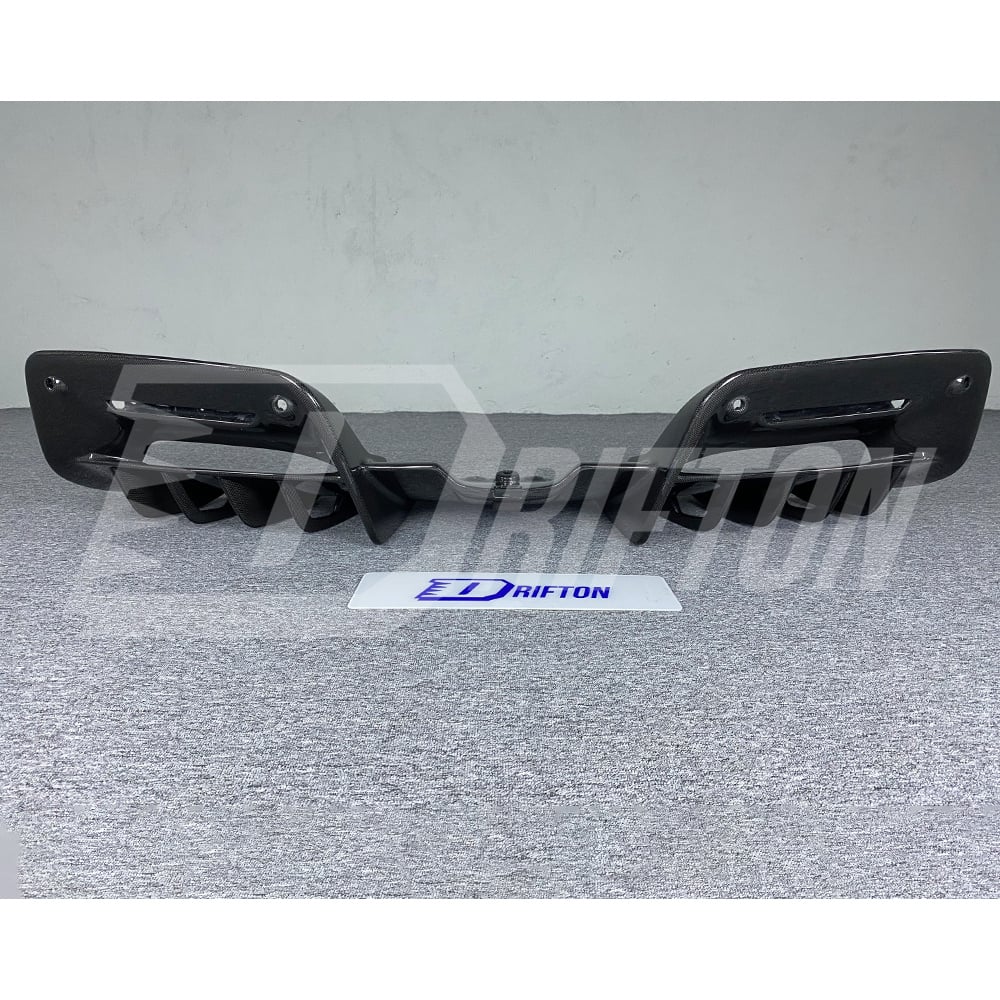OEM Style Dry Carbon Fiber Rear Diffuser For Ferrari SF90