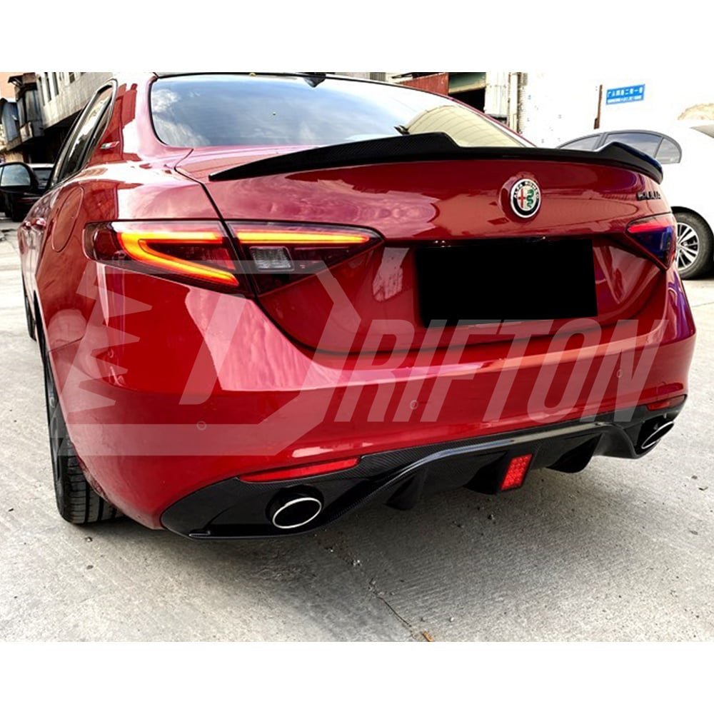 Carbon Fiber Rear Diffuser With Light For Alfa Romeo Giulia Base Ti 2016-2023