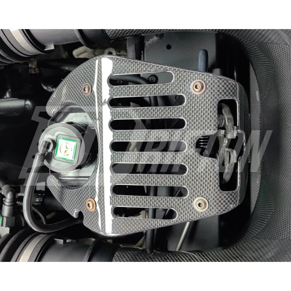 Dry Carbon Fiber Engine Bay Lock Cover For Ferrari 458 Italia Spider 2009-2015