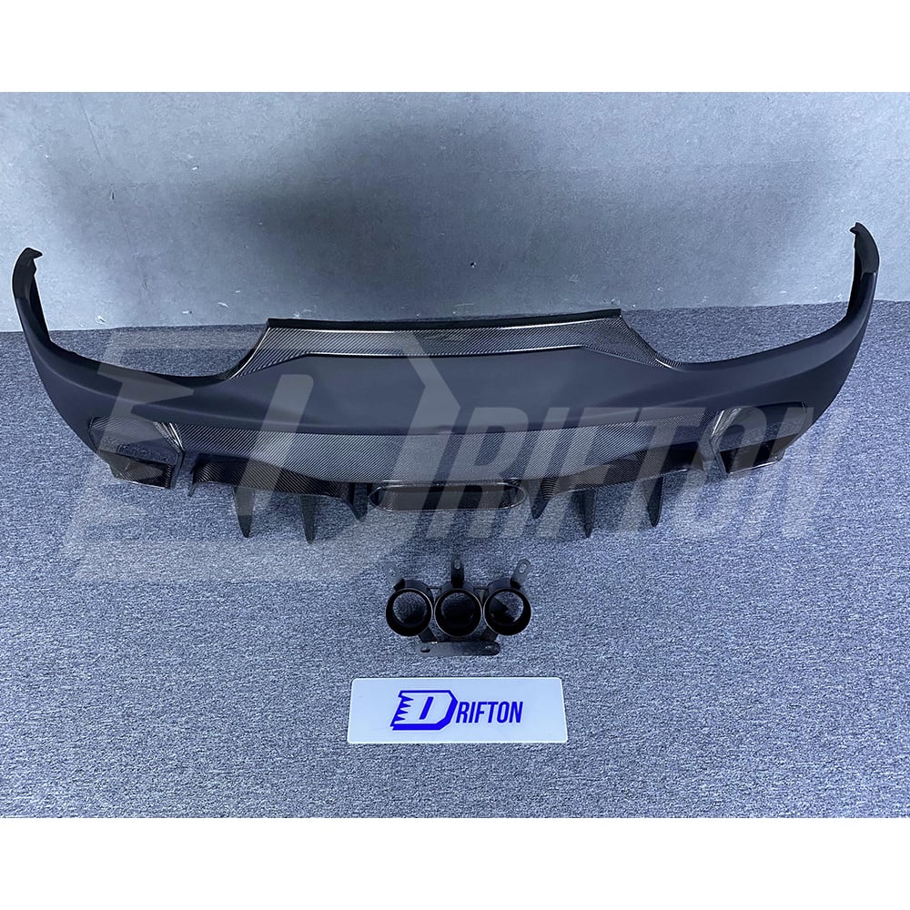 Vorsteiner Style Half Carbon Fiber Rear Bumper With Exhaust Tips For Ferrari 458 Itaia Speciale 2009-2015