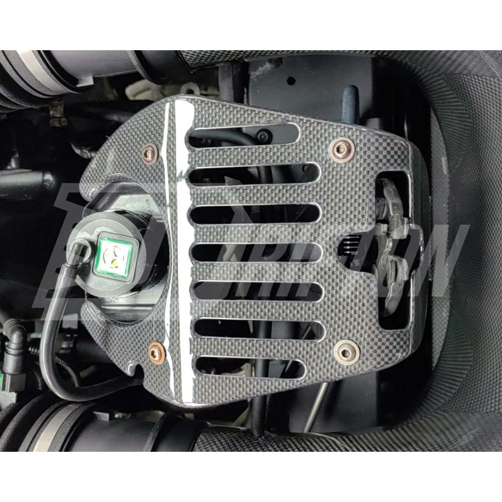 Dry Carbon Fiber Engine Bay Lock Cover For Ferrari 458 Italia Spider 2009-2015