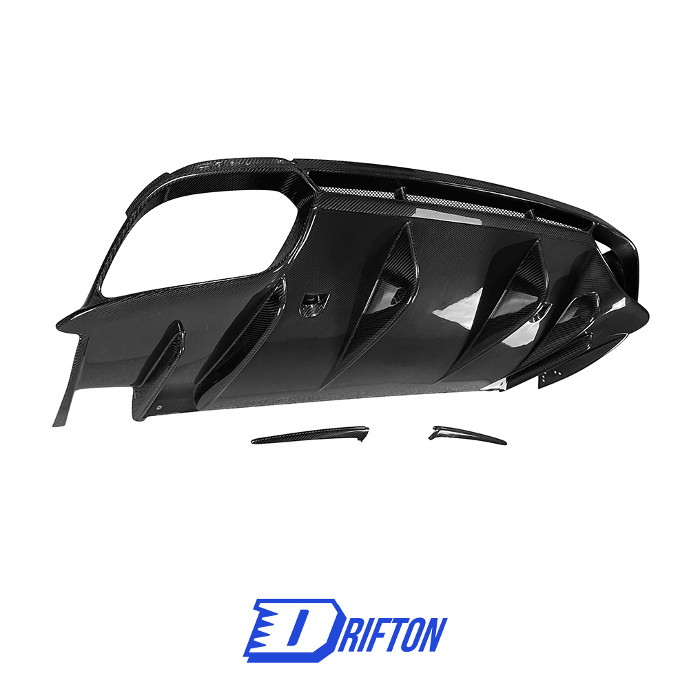 OEM Style Carbon Fiber Rear Diffuser For Alfa Romeo Giulia Quadrifoglio 2016-2023