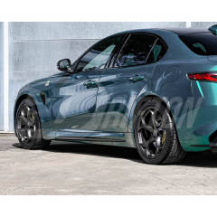 OEM Style Carbon Fiber Side Skirt Trim For Alfa Romeo Giulia Quadrifoglio 2016-2023