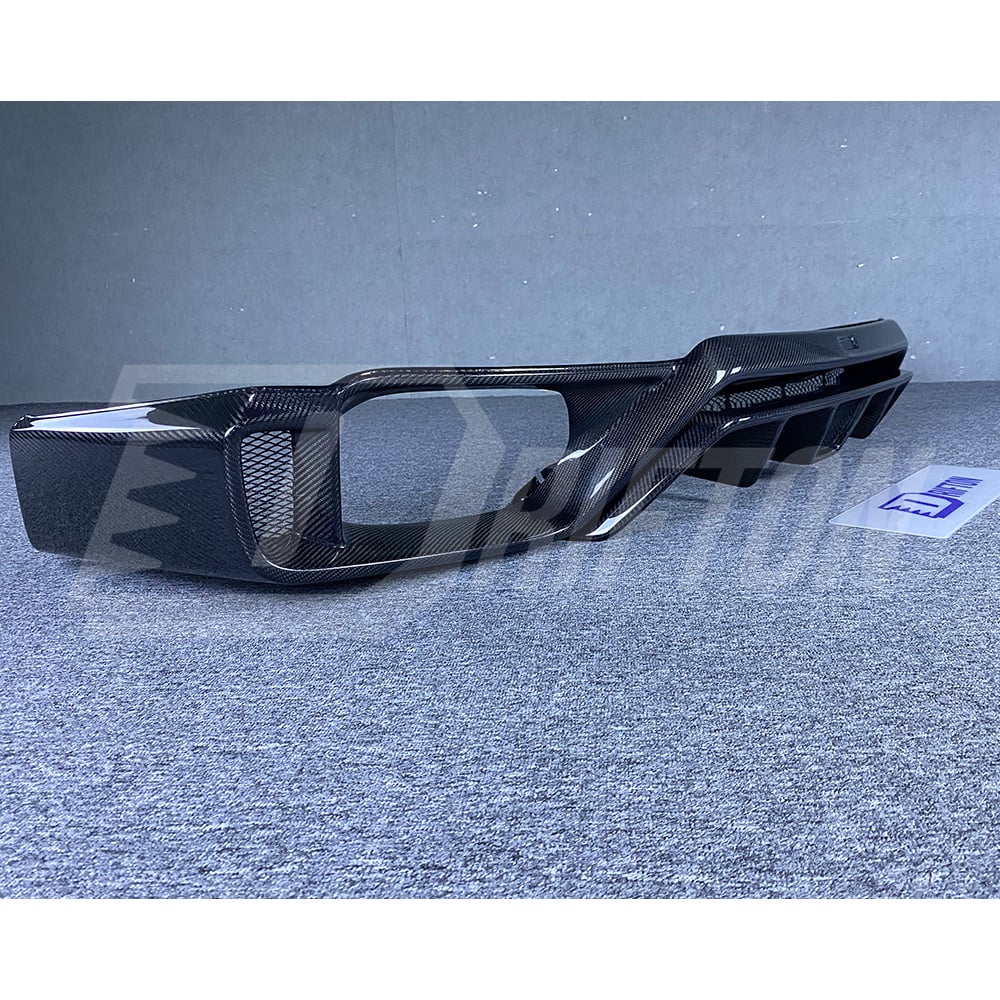 Tommy Kaira Style Carbon Fiber Rear Diffuser For Nissan R35 GTR 2012-2016