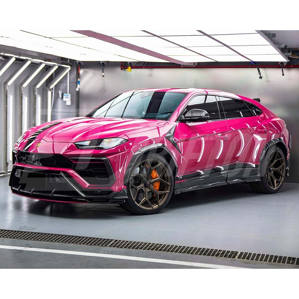 TopCar Style Dry Carbon Fiber Wheel Trims For Lamborghini URUS