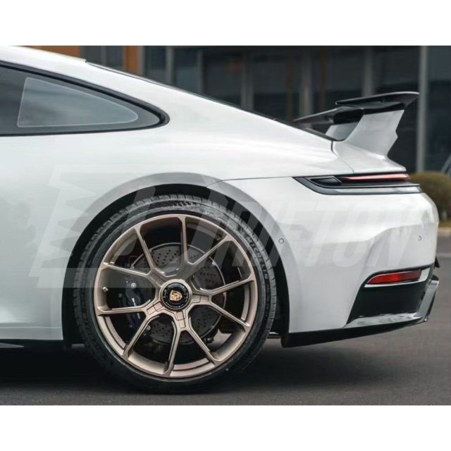 OEM Style Dry Carbon Fiber Rear Diffuser For Porsche 911 Carrera 992.2 2024-On