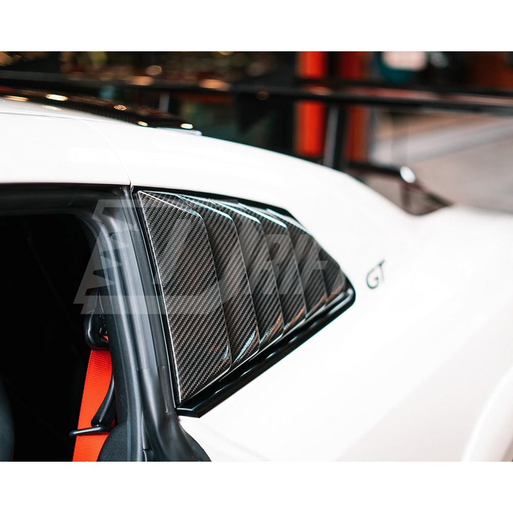 Top Secret Style Carbon Fiebr Side Window Louver For Nissan R35 GTR 2008-2026
