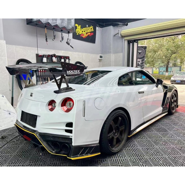 Top Secret Style Full Carbon Fiber Rear Bumper Assembly For Nissan R35 GTR 2008-2023