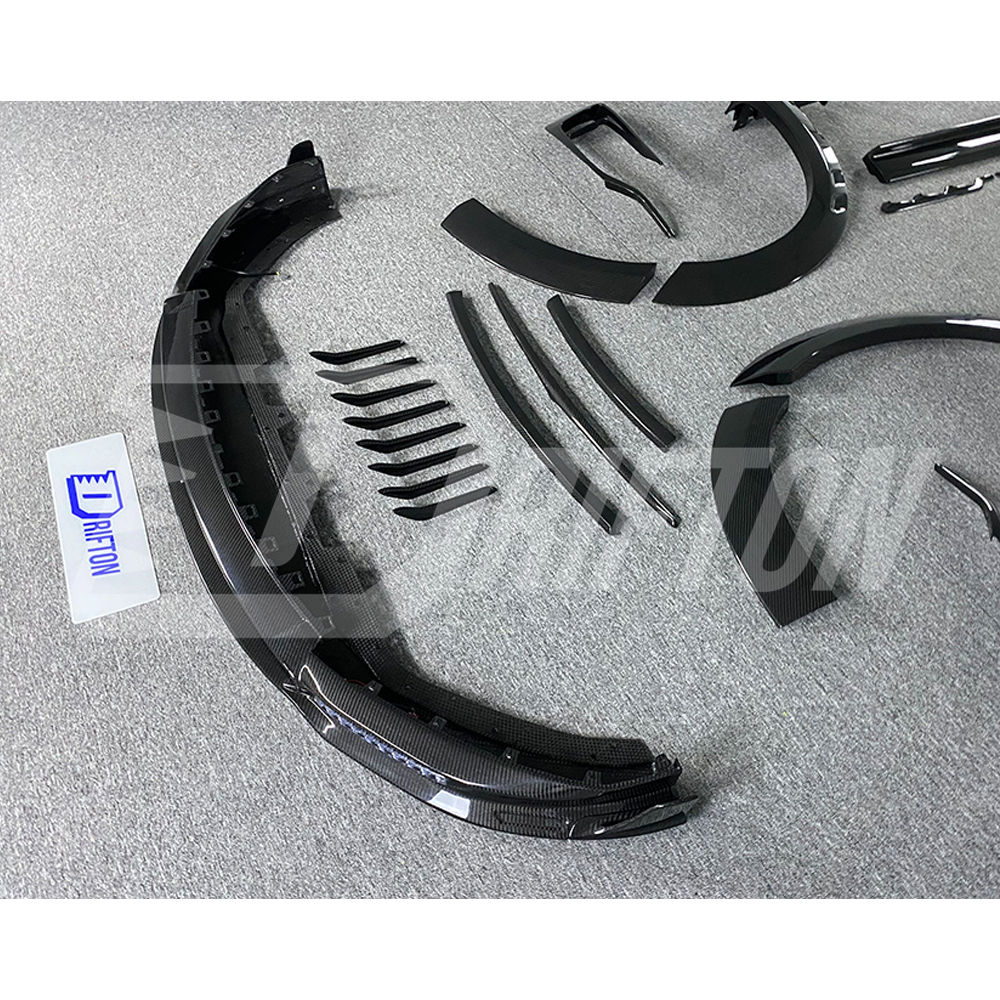 Mansory Style Dry Carbon Fiber Body Kit For Maserati Levante 2016-2018