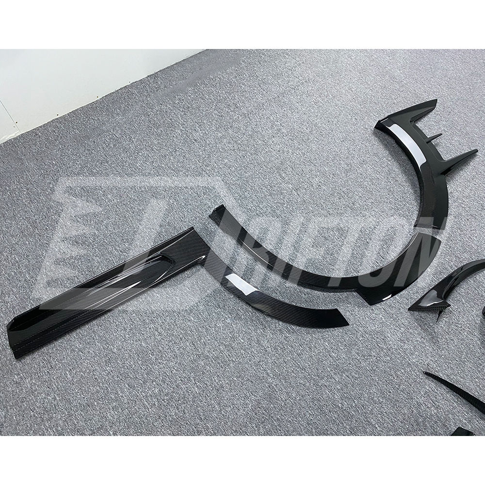 Mansory Style Dry Carbon Fiber Body Kit For Maserati Levante 2016-2018