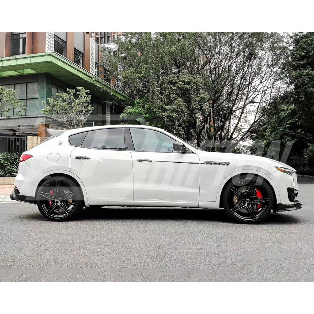 Mansory Style Dry Carbon Fiber Waistline Fender Trims For Maserati Levante 2016-2018
