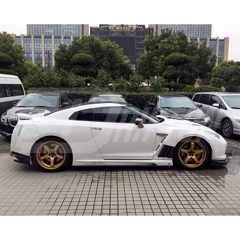 2013 Varis Style Partial Carbon Fiber Wide Fender Set For Nissan R35 GTR 2011-2016