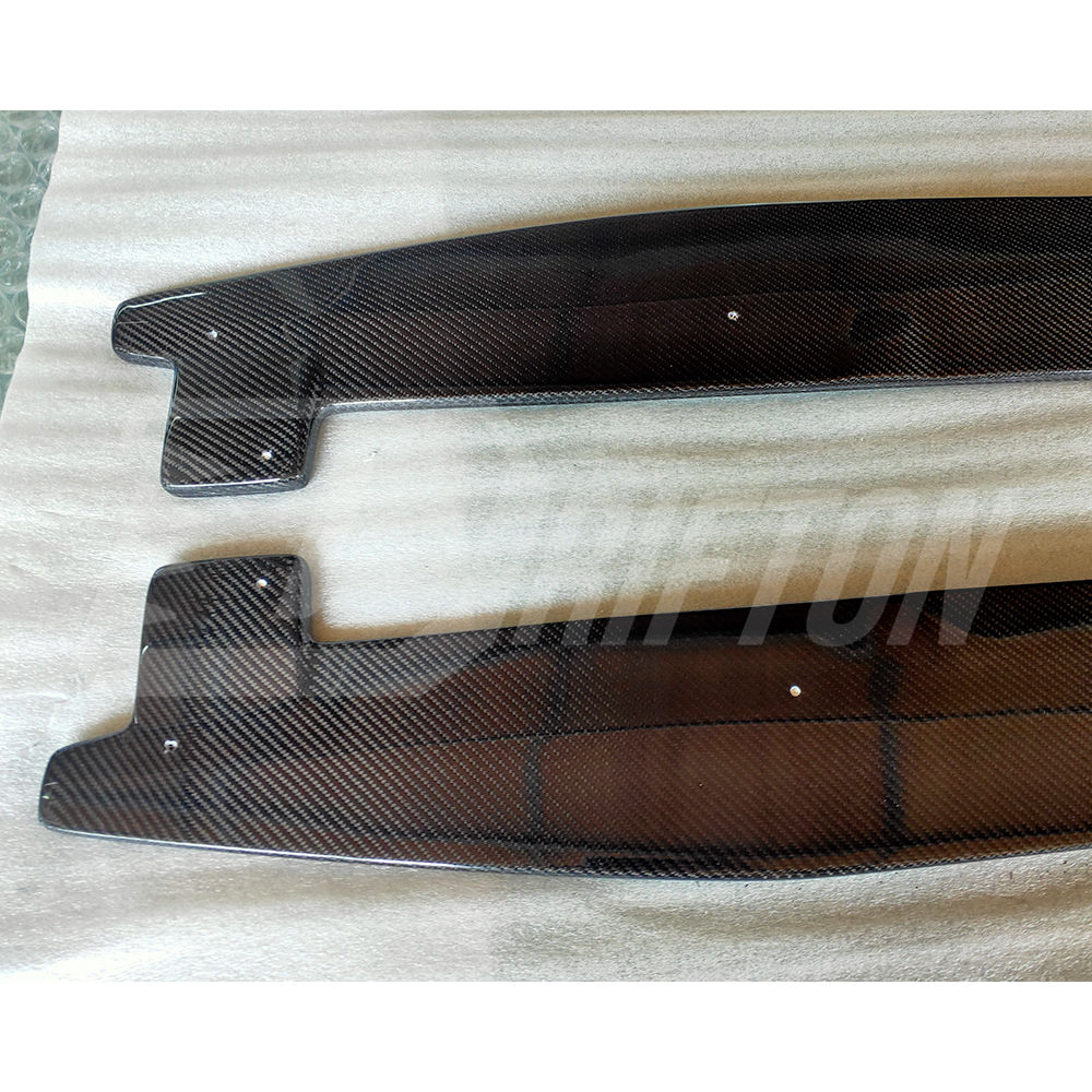 Artisan Spirit Style Carbon Fiber Side Skirt For Audi R8 2007-2015