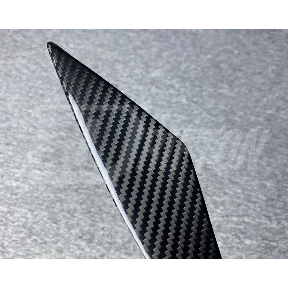 Novitec Style Dry Carbon Fiber Hood Vent Trim For Ferrari 812 Superfast GTS 2017-2023