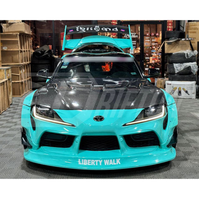 LB Style Carbon Fiber Hood For Toyota Supra MK5 A90 A91 GR 2019-2024
