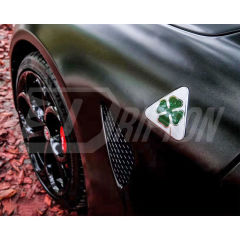 Quadrifoglio Style Glass Fiber Fender For Alfa Romeo Giulia 2016-2023