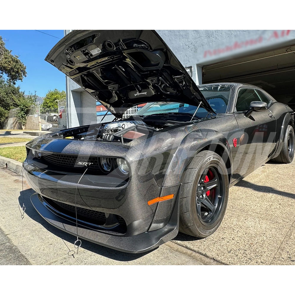 Hellcat Style Carbon Fiber Front Fenders For Dodge Challenger 2015-2023