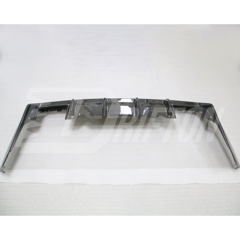 SRT Style Carbon Fiber Rear Diffuser For Dodge Challenger 2015-2023