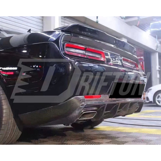 SRT Style Carbon Fiber Rear Diffuser For Dodge Challenger 2015-2023