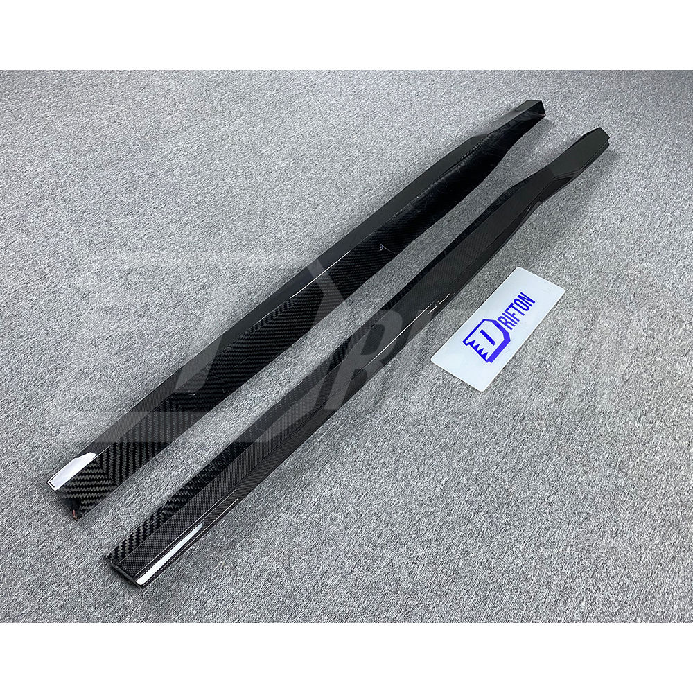 Novitec Style Dry Carbon Fiber Side Skirt For Ferrari 812 Superfast GTS 2017-2023