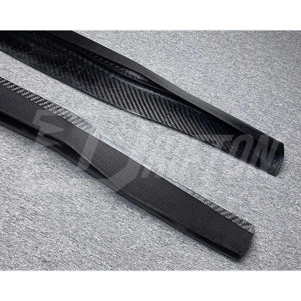 Novitec Style Dry Carbon Fiber Side Skirt For Ferrari 812 Superfast GTS 2017-2023