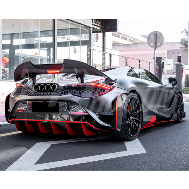 765LT Style Dry Carbon Fiber With Portion Primer Side Skirt For Mclaren 720S 2017-2023