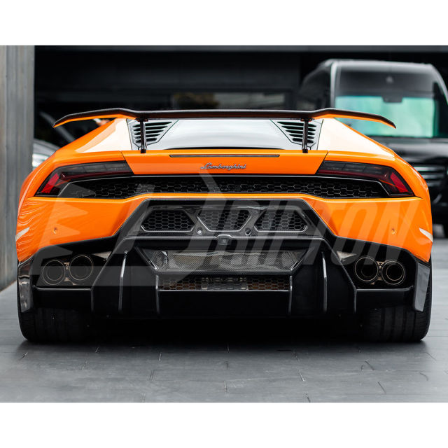 Vorsteiner Style Dry Carbon Fiber With Portion Primer Rear Bumper For Lamborghini Huracan LP580 & LP610 2014-2019