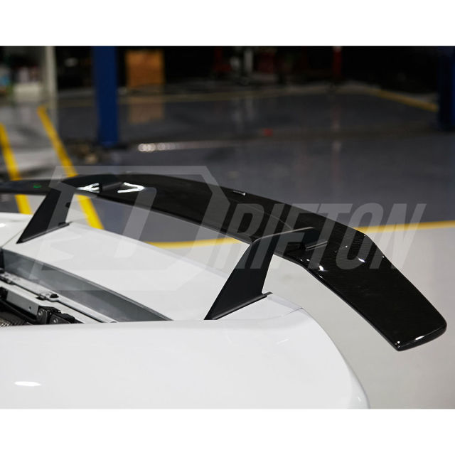 Vorsteiner Verona Style Carbon Fiber Rear Spoiler GT Wing For Lamborghini Huracan LP610 & LP580 2014-2019