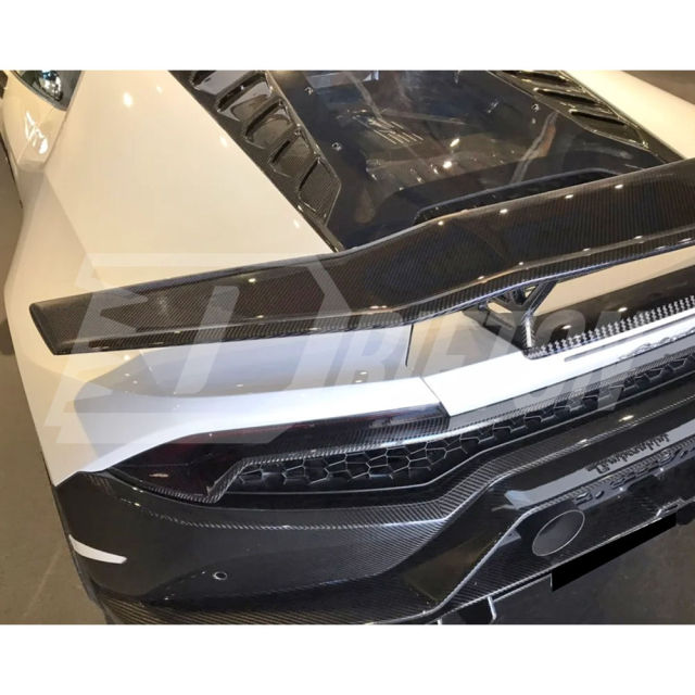 Vorsteiner Center Exit ExhaUst Style Dry Carbon Fiber With Portion Primer Rear Bumper For Lamborghini Huracan EVO & Tecnica 2020-2025