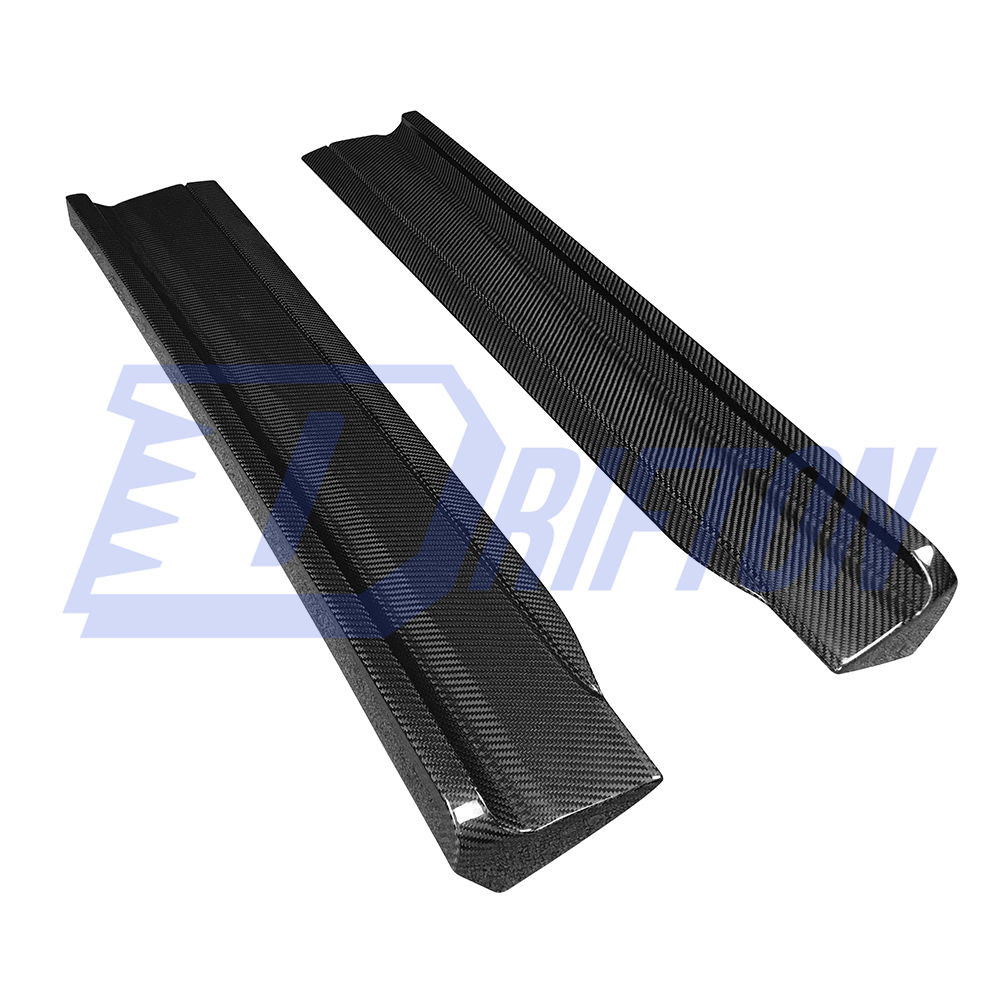 TopCar Style Dry Carbon Fiber Side Skirt For Lamborghini URUS