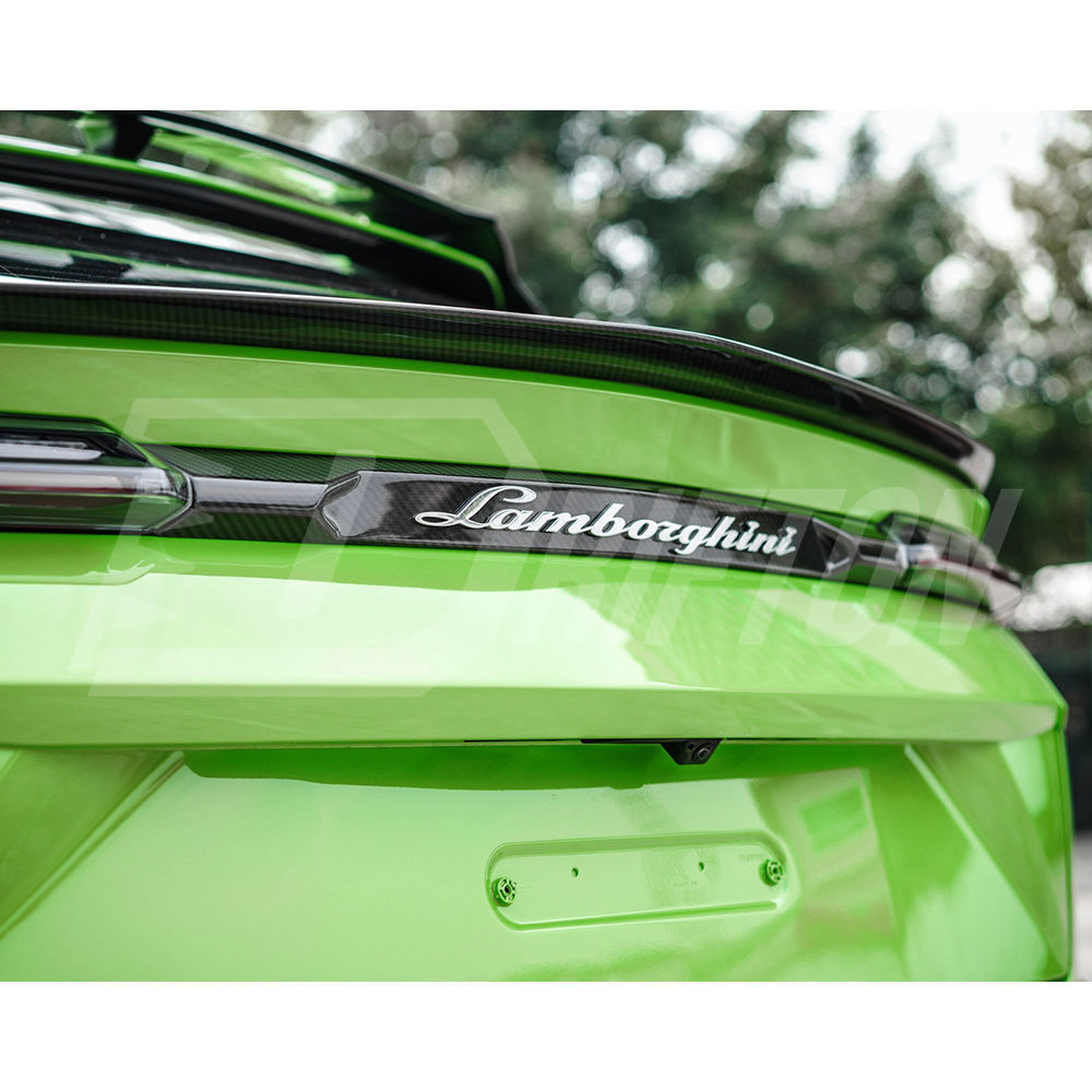 Mansory Style Dry Carbon Fiber Rear Trunk Center Trim For Lamborghini URUS