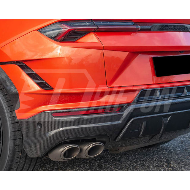 Performante Style Dry Carbon Fiber Rear Diffuser Set For Lamborghini URUS S