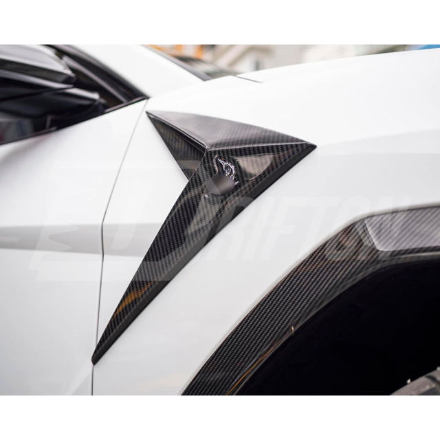 TopCar Style Dry Carbon Fiber Fender Side Trims For Lamborghini URUS