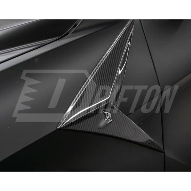 TopCar Style Dry Carbon Fiber Fender Side Trims For Lamborghini URUS