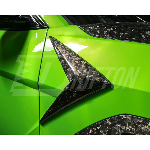 TopCar Style Dry Carbon Fiber Fender Side Trims For Lamborghini URUS