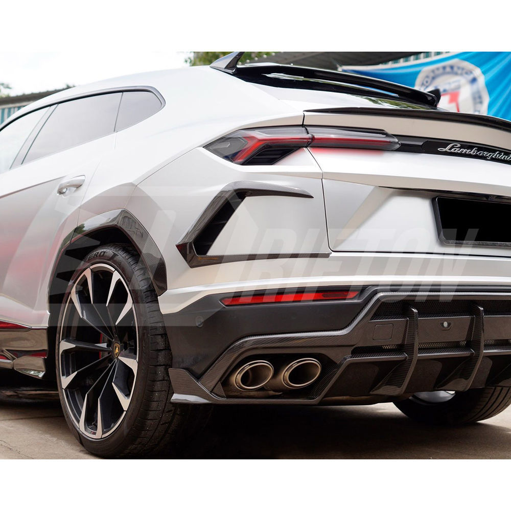 TopCar Style Dry Carbon Fiber Rear Bumper Vent For Lamborghini URUS