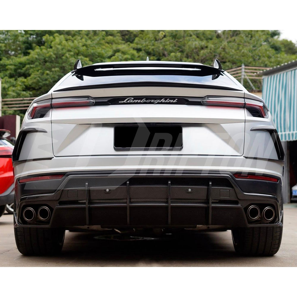 TopCar Style Dry Carbon Fiber Rear Bumper Vent For Lamborghini URUS