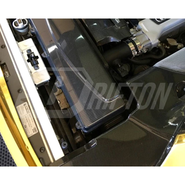 Dry Carbon Fiber Replacement Engine Bay Cover For Audi R8 V8 V10 2007-2015