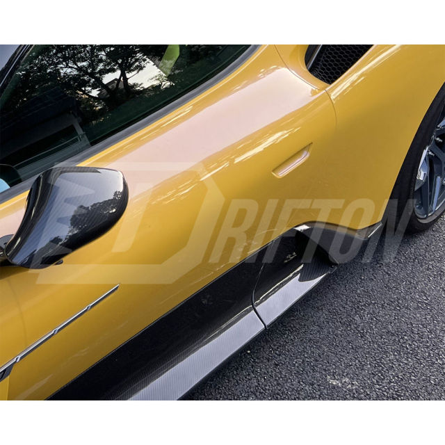 OEM Style Dry Carbon Fiber Side Skirt For Maserati MC20