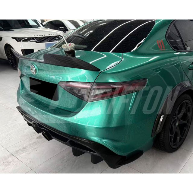 GTAM Style Half Carbon Fiber Rear Bumper For Alfa Romeo Giulia 2016-2023