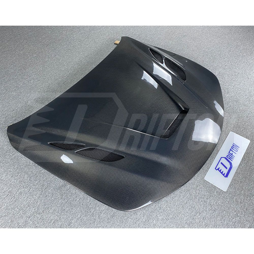 GTAM Style Carbon Fiber Engine Hood For Alfa Rome Giulia & Quadrifoglio 2016-2023