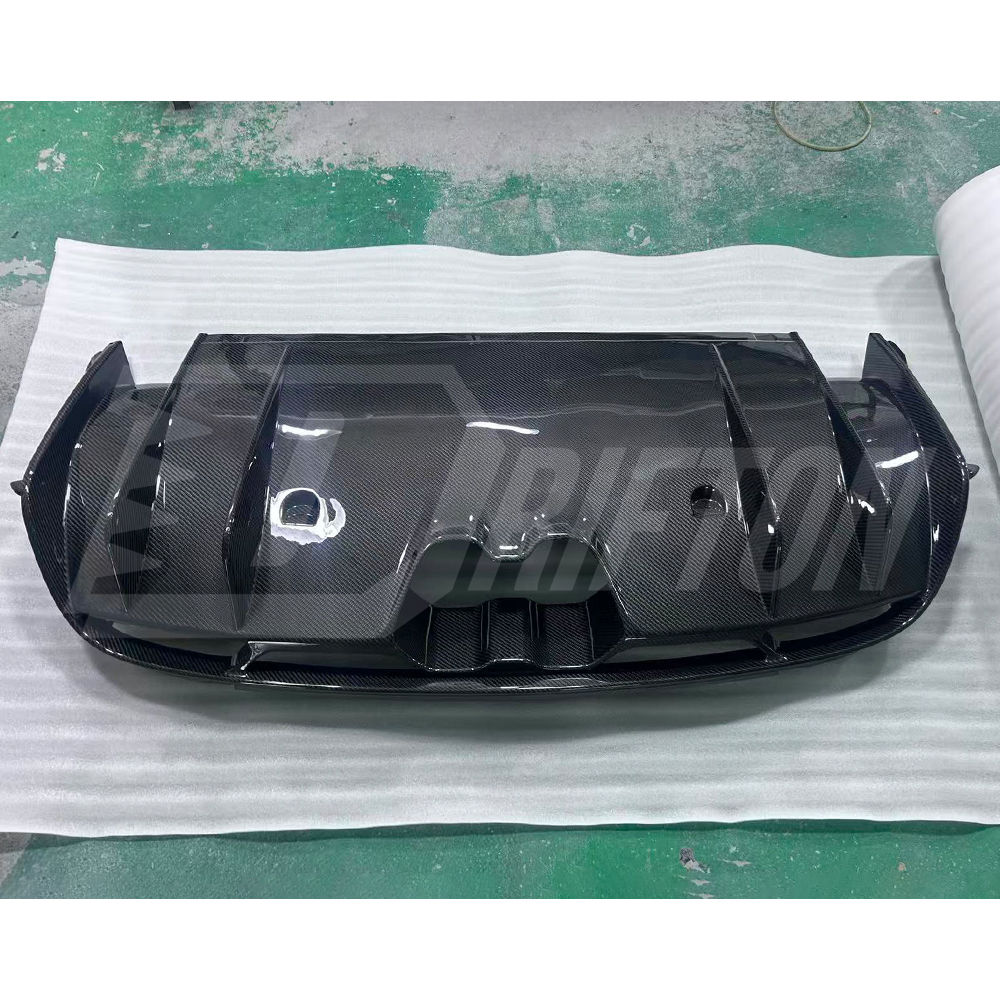 GTAM Style Dry Carbon Fiber Rear Diffuser For Alfa Romeo Giulia QV Quadrifoglio 2016-2023