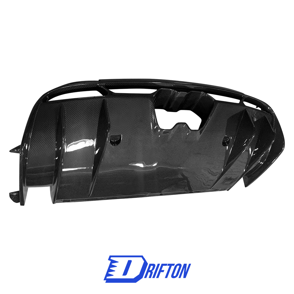 GTAM Style Dry Carbon Fiber Rear Diffuser For Alfa Romeo Giulia QV Quadrifoglio 2016-2023