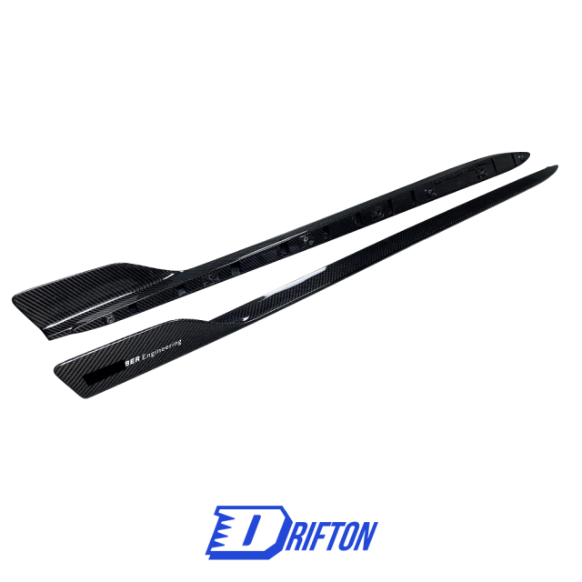 GTAM Style Dry Carbon Fiber Side Skirt For Alfa Romeo Giulia Quadrifoglio 2016-2023