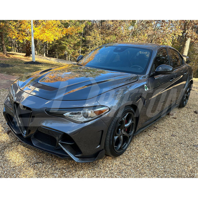 GTAM Style Half Carbon Fiber Front Bumper For Alfa Romeo Giulia 2016-2023
