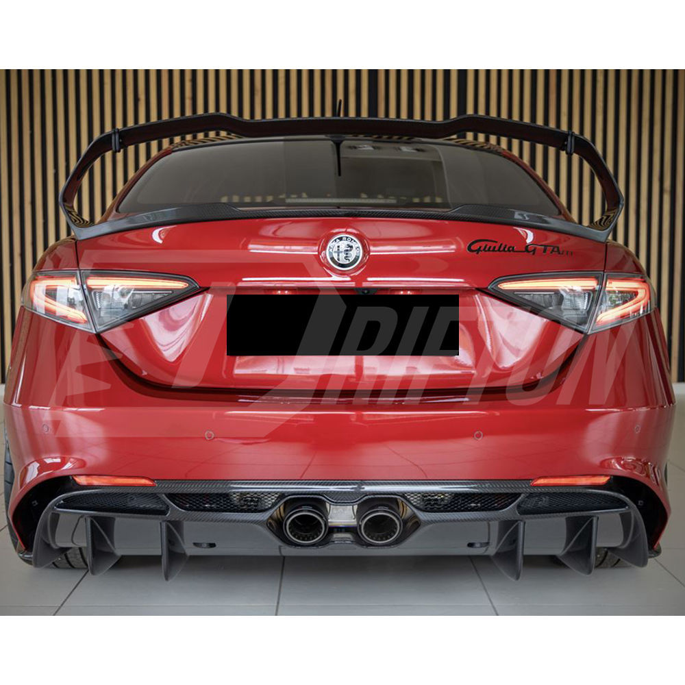 GTAM Style Dry Carbon Fiber Body Kits For Alfa Romeo Giulia QV Quadrifoglio 2016-2023