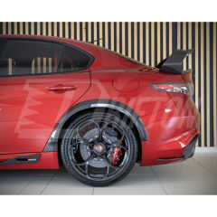 GTAM Style Dry Carbon Fiber Body Kits For Alfa Romeo Giulia QV Quadrifoglio 2016-2023