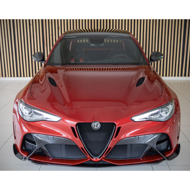 GTAM Style Dry Carbon Fiber Body Kits For Alfa Romeo Giulia QV Quadrifoglio 2016-2023