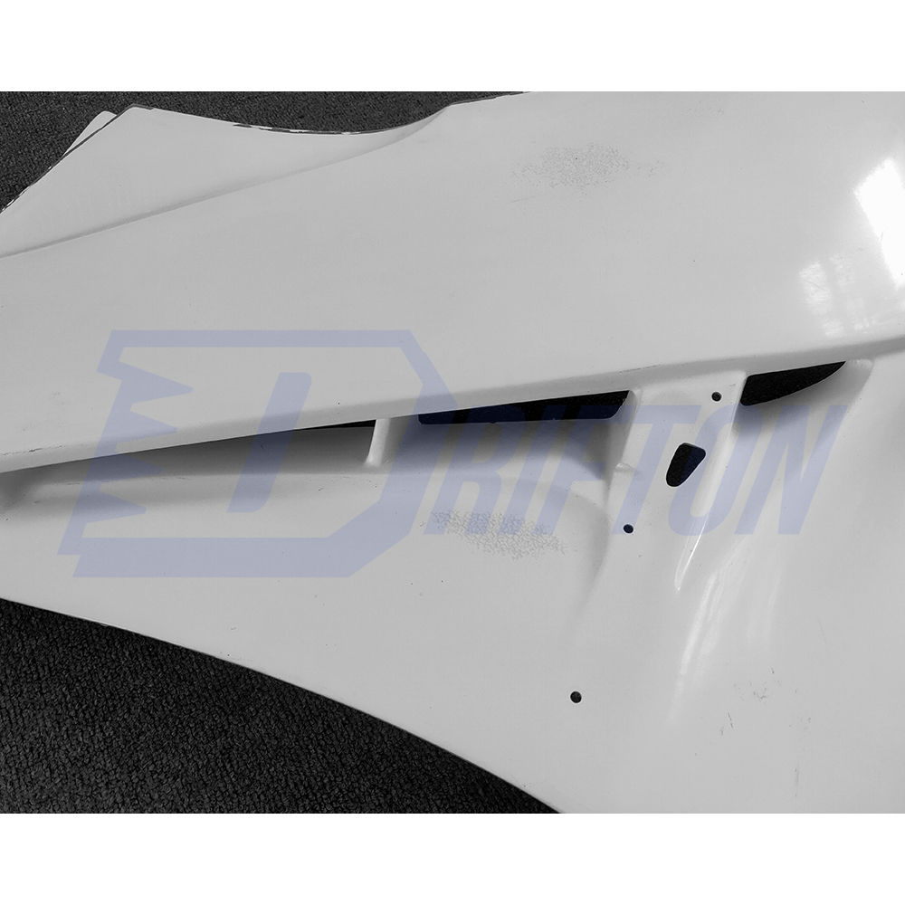 Varis 18 Ver. Style Glass Fiber Front Fender With Bumper Extension Cover For Nissan R35 GTR 2017-2023